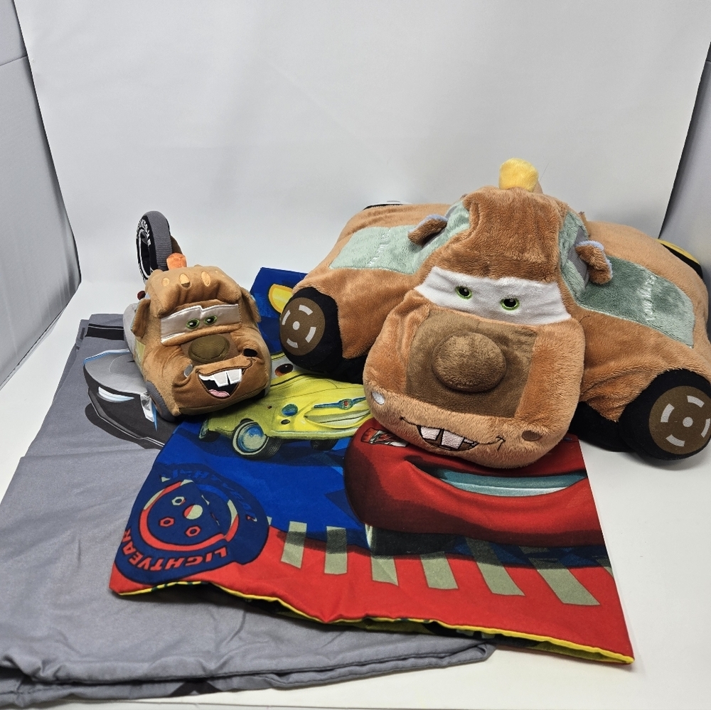 DISNEY PIXAR CARS BEDDING BUNDLE PILLOWCASES PLUSH PILLOW PET TOW MATER CHILDREN